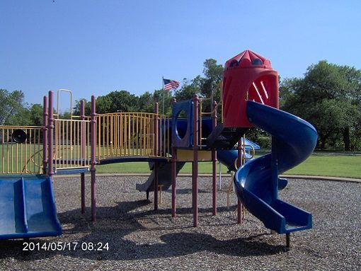 playground 510 x 383